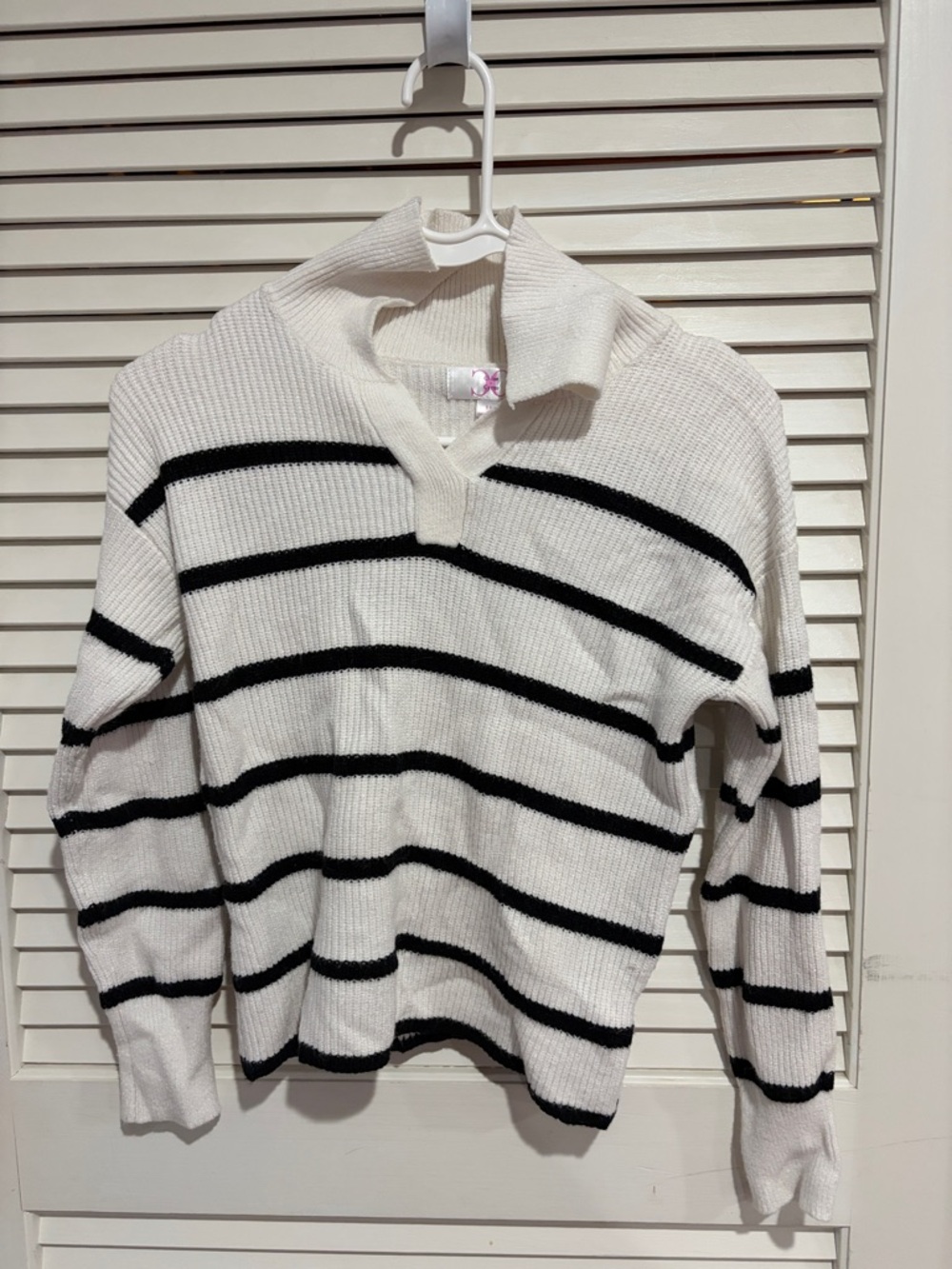 Striped V-Neck Collared Sweater in White and Black